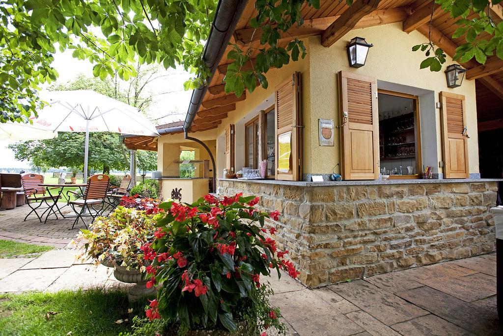 Hotel Widmann's Löwen Königsbronn Exterior foto