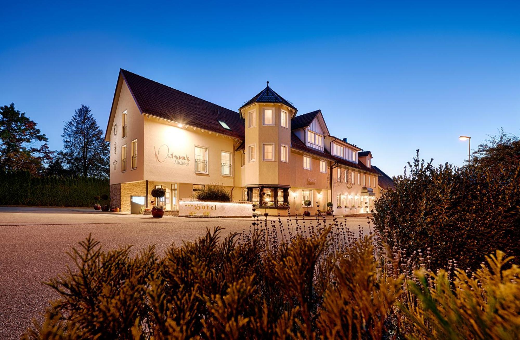 Hotel Widmann's Löwen Königsbronn Exterior foto